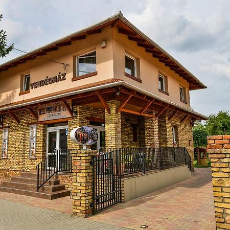 Toscan Panzio Gyál Exterior foto